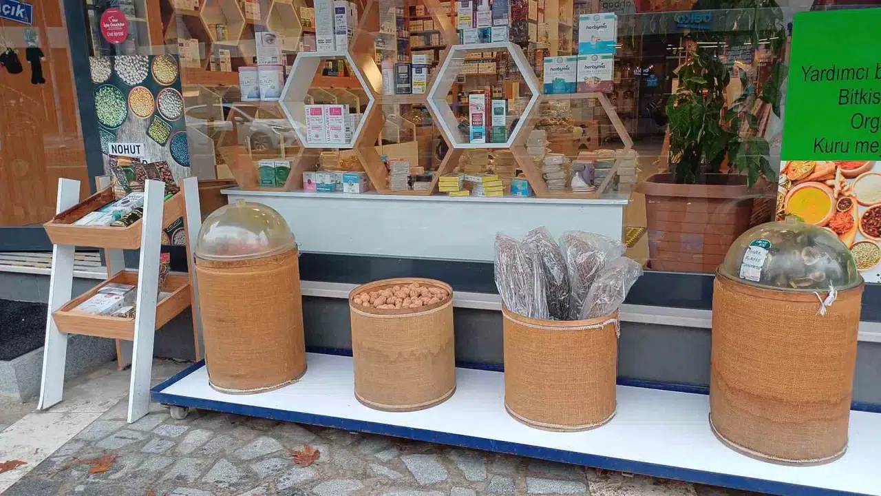 Ceviz Hırsızı Karga Kamerada
