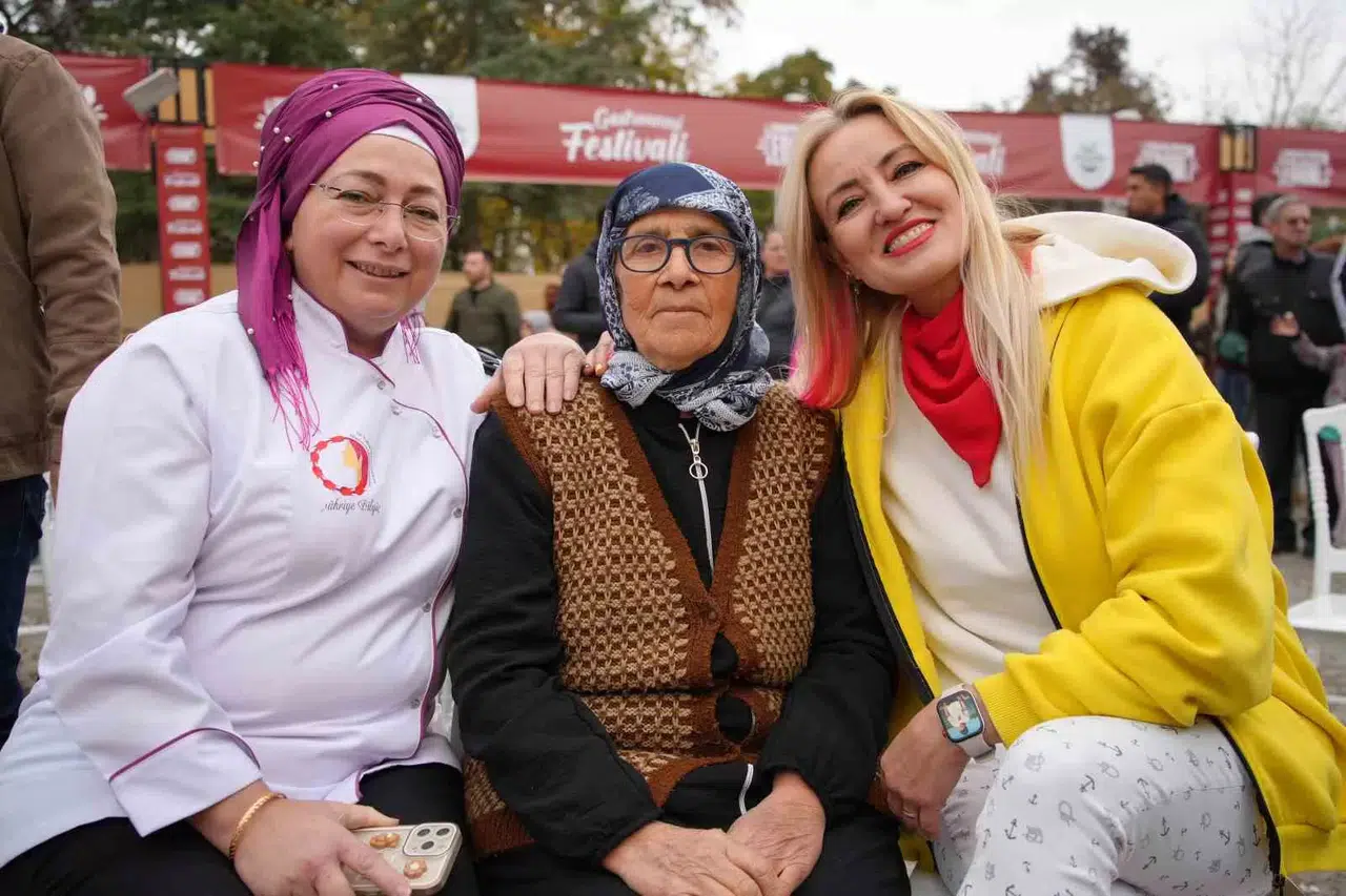 Edirne’de Bayanlar En Lezzetli Yemeği Yapmak İçin Yarıştı