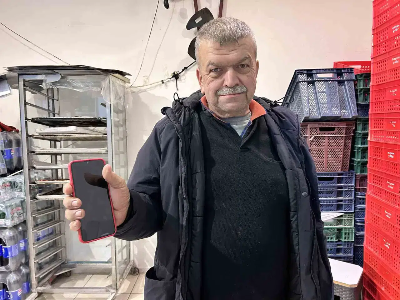 Fırıncının Düzgün Niyetini Su İstimal Ederek 10 Bin TL Parayı ve Telefonu Çalan Bayan Hırsız Yakalandı