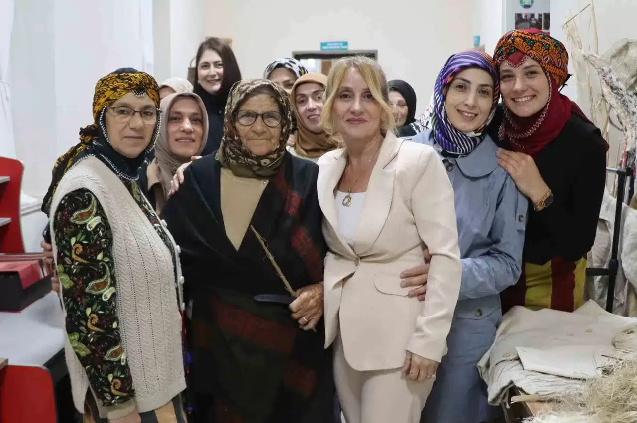 Kenevir Ekimi ile Kaybolmaya Yüz Tutan El Sanatları Yine Gün Yüzüne Çıktı
