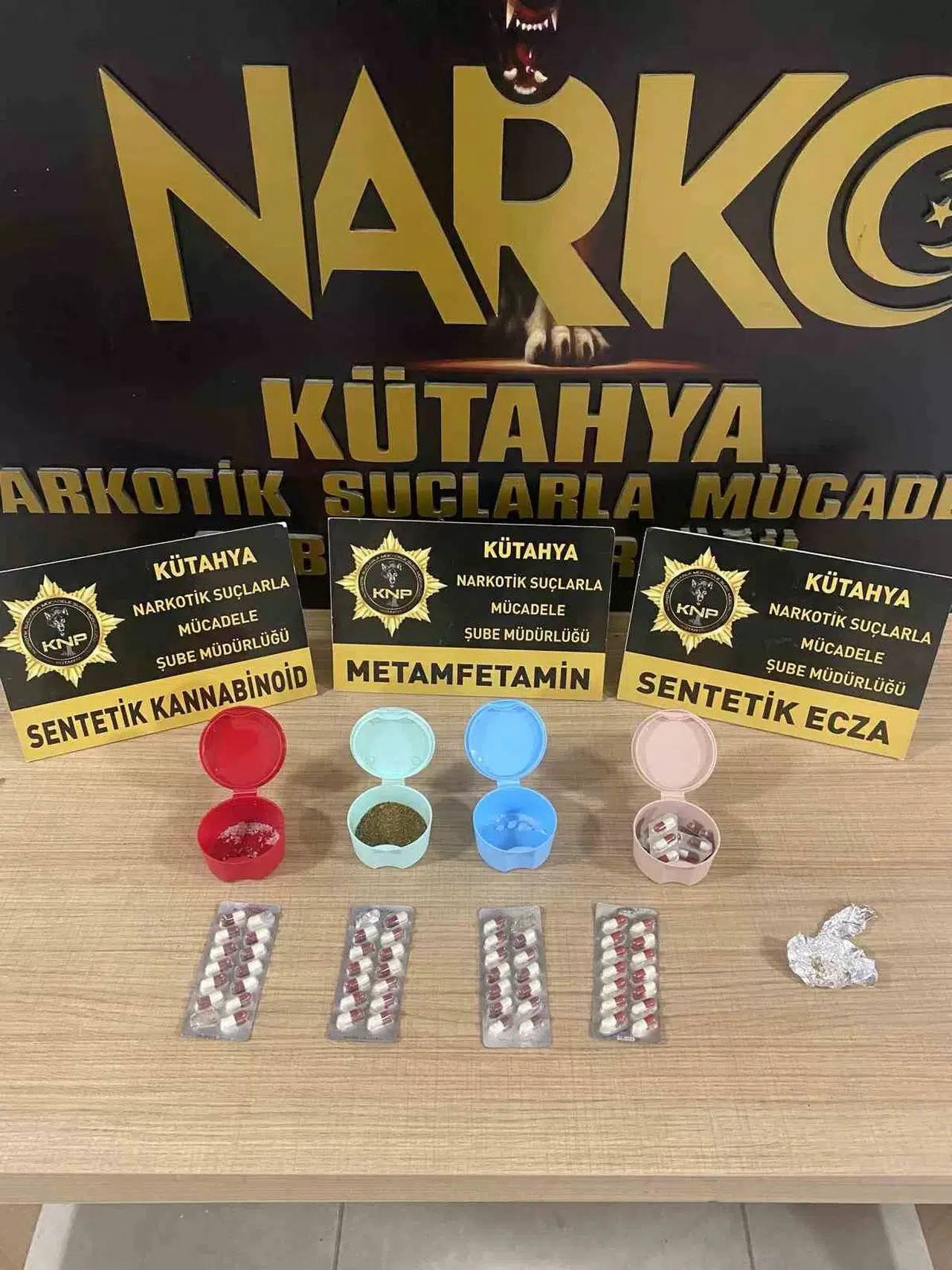 Kütahya’da Uyuşturucu Operasyonu: 8 Tutuklama