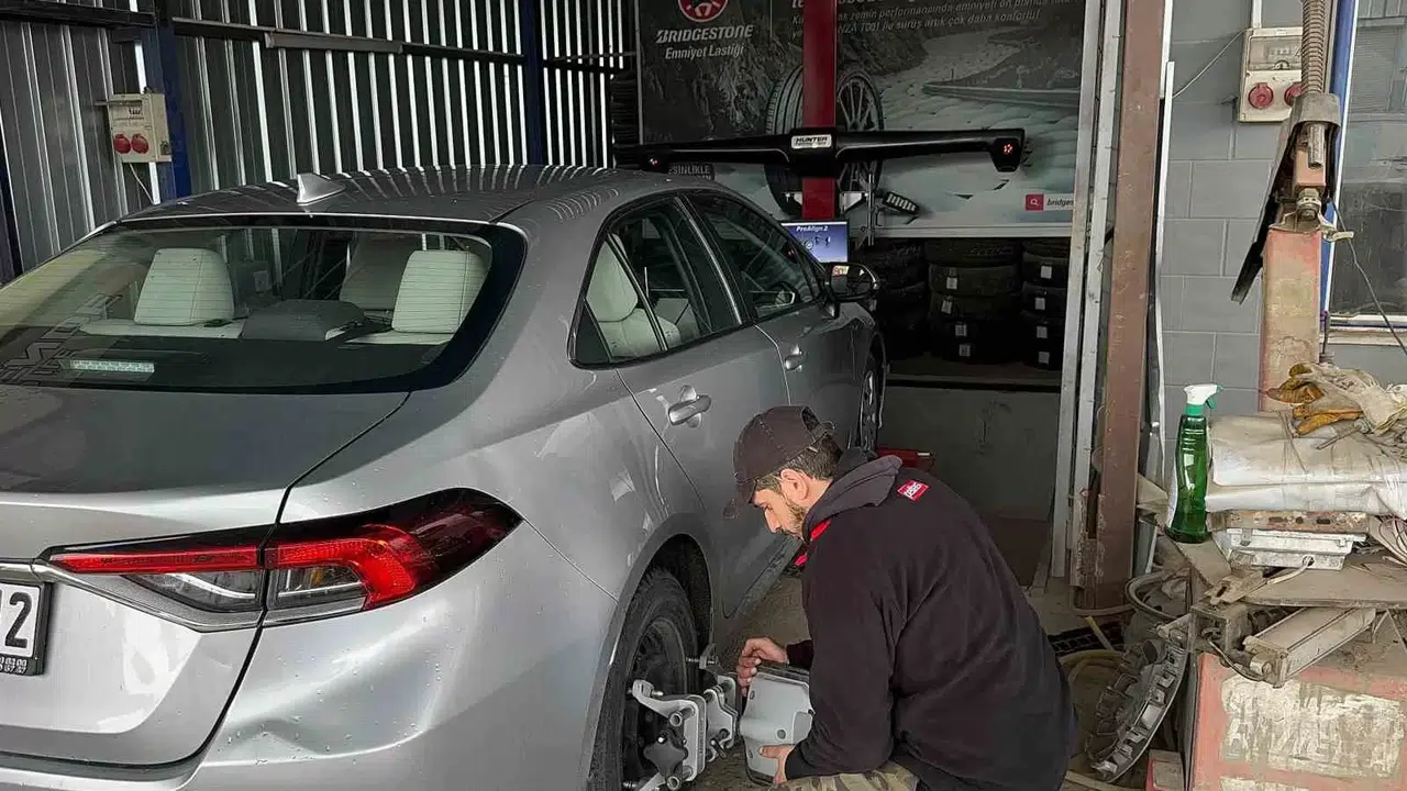 Lastikçilerde Kış Yoğunluğu Başladı