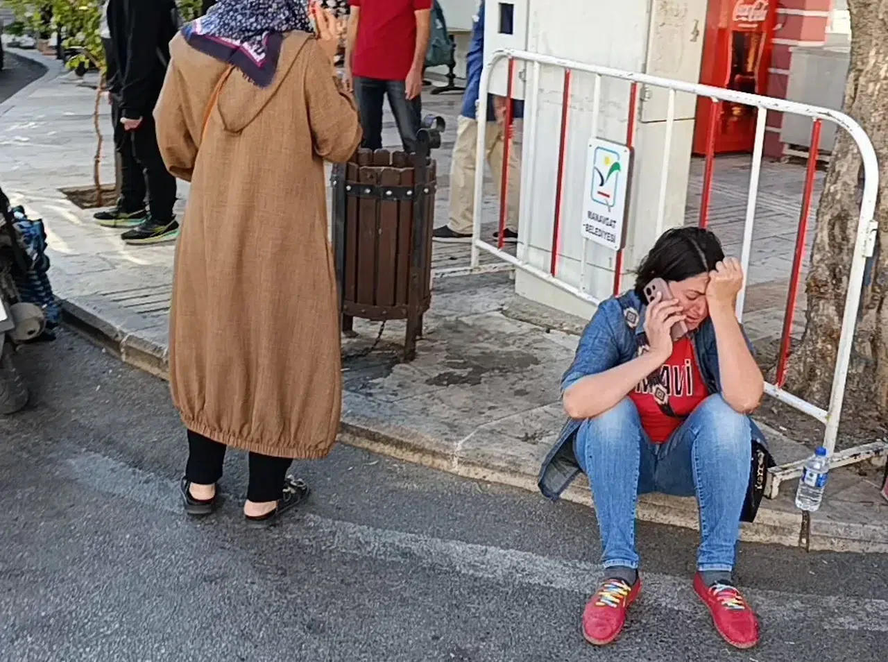 Motosiklete Çarpan Araba Şoförü Kaza Sonrası Gözyaşlarına Hakim Olamadı