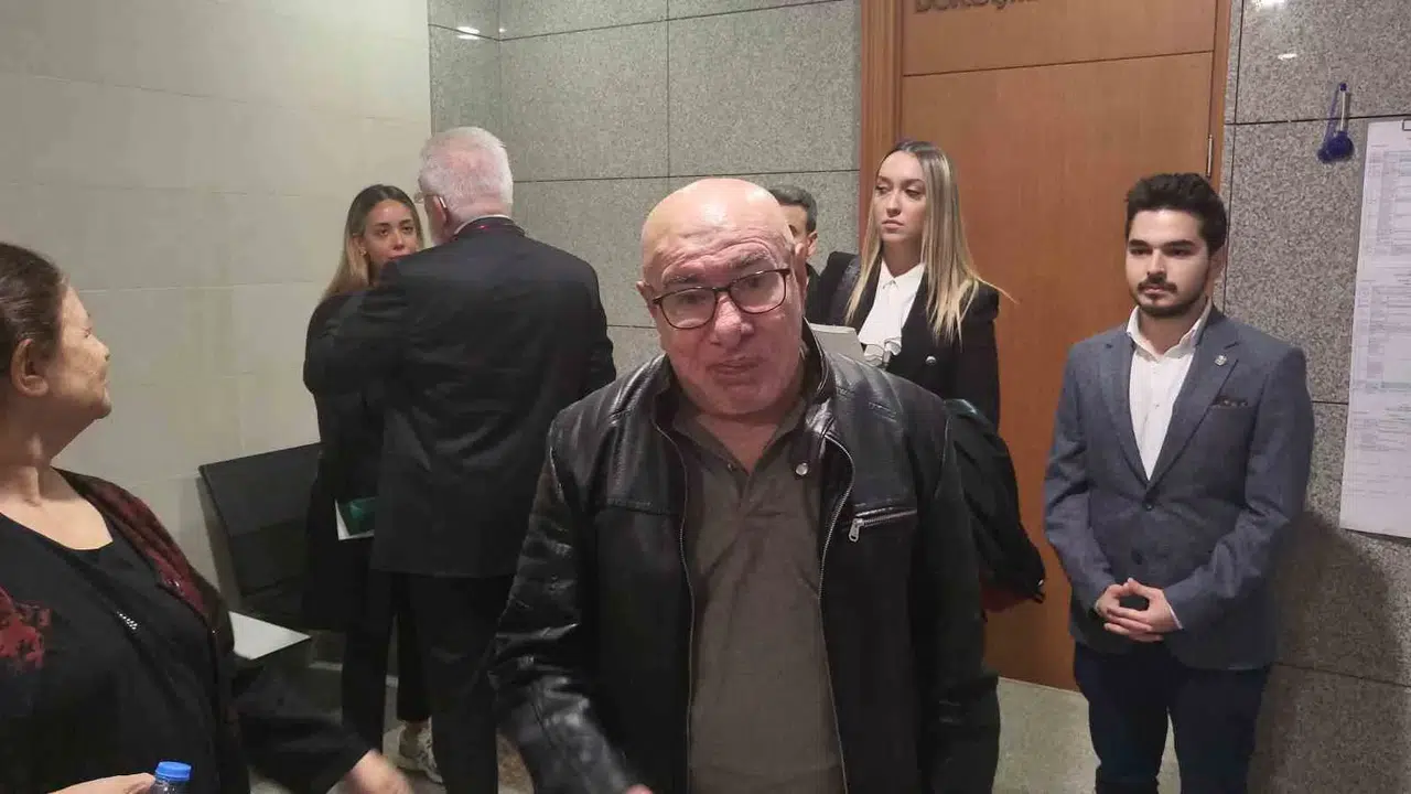 Oyuncu İlyas Salman’a ‘Cumhurbaşkanına Hakaret’ Kabahatinden 4 Yıl 8 Aya Kadar Mahpus Talebi