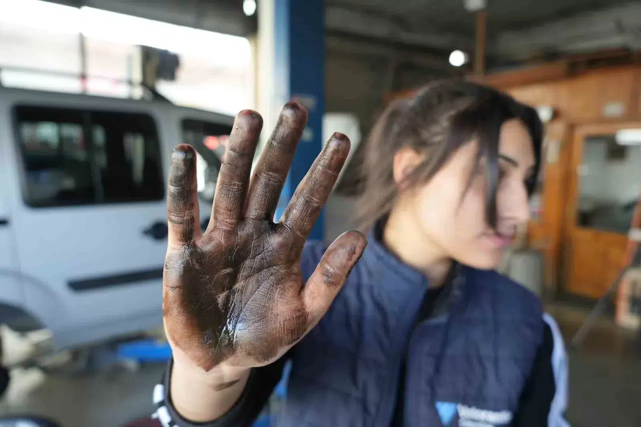 Samsun Endüstrisinin Tek Kız Çırağı ’Liseli Yağmur’