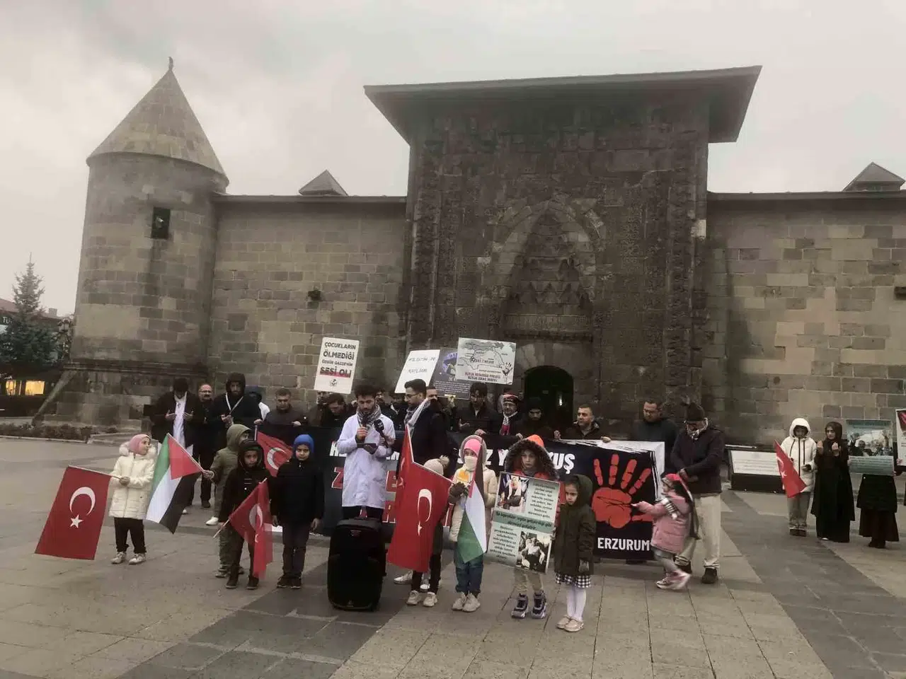 Sıhhat Çalışanları Protestolarını 52’ncü Haftada Sürdürdü