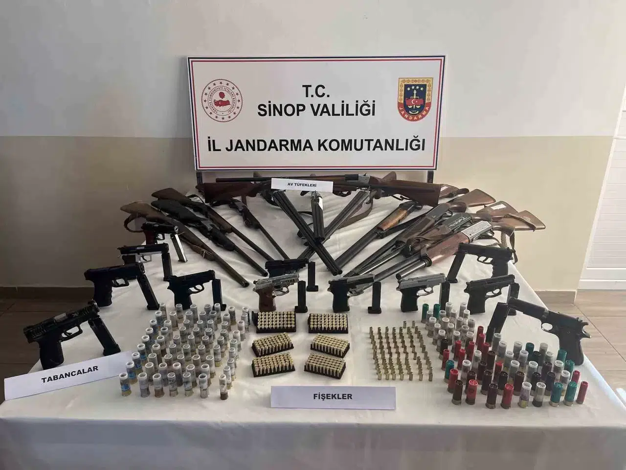 Sinop’ta Silah ve Mühimmat Kaçakçılığı