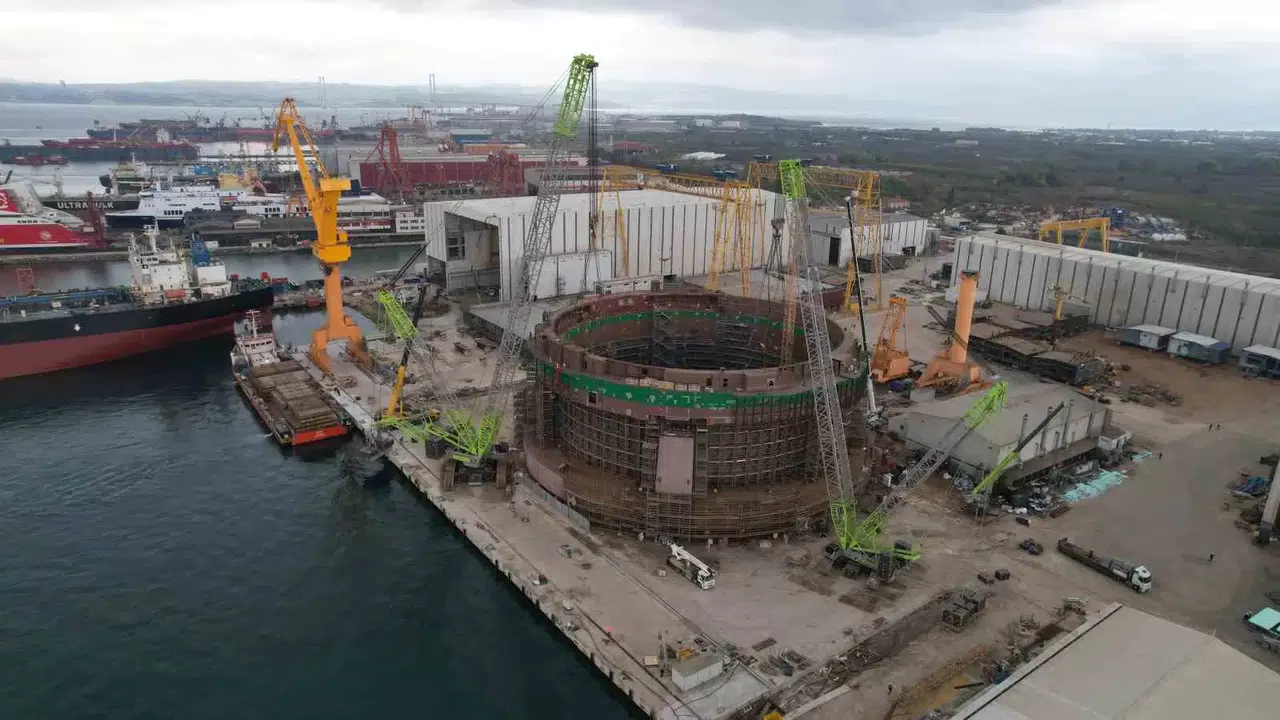 Türkiye’de Birinci Kere İnşa Edilen Balık Çiftliğinin 700’er Tonluk Son Kesimleri İçin Dev Operasyon