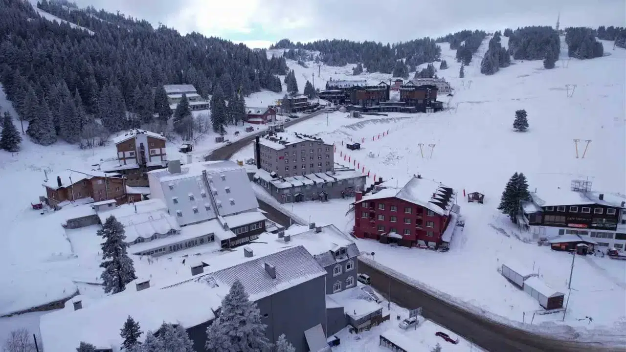 Uludağ’da Dönemin Birinci Karı Havadan Görüntülendi