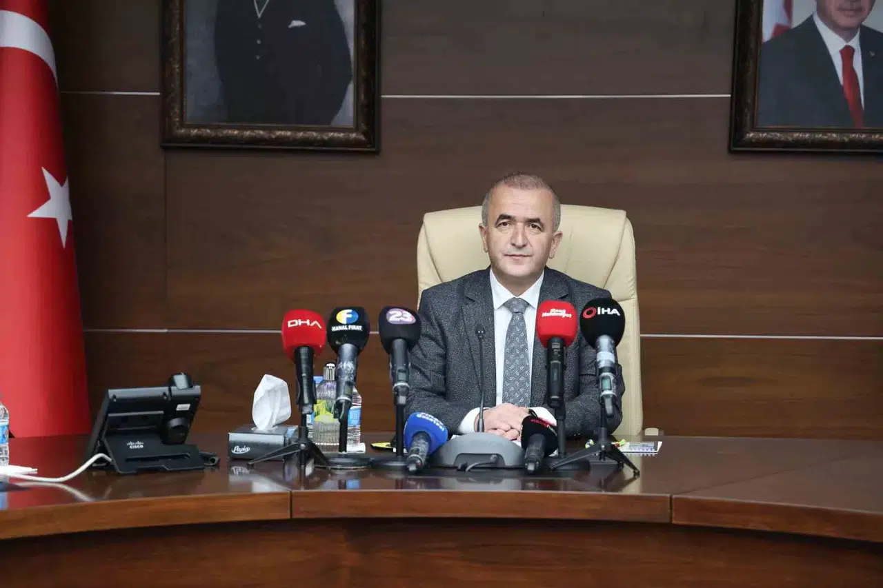 Vali Hatipoğlu: "Ülkemizin Geleceği İçin Her Kentin Bilimsel Çalışmalar Yapması Gereklidir"