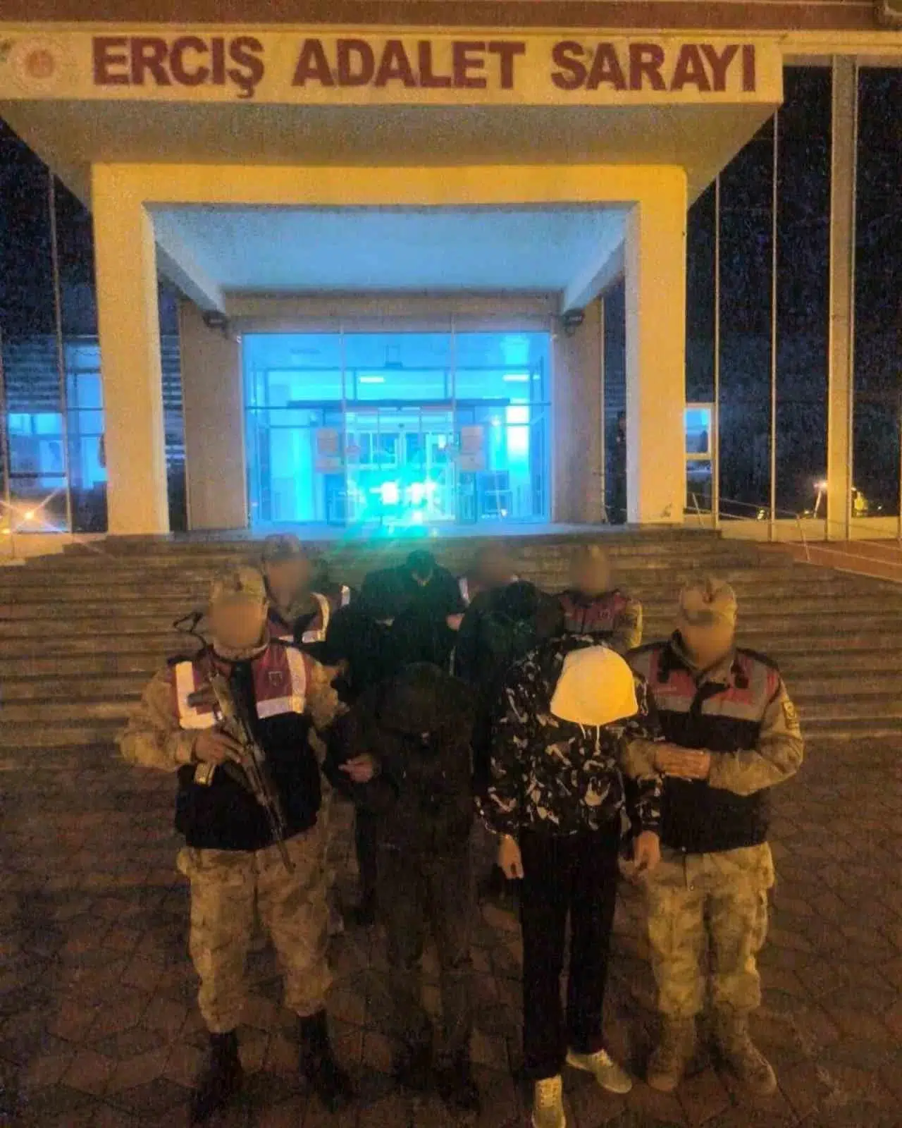 Van’da 6 Organizatör Yakalandı