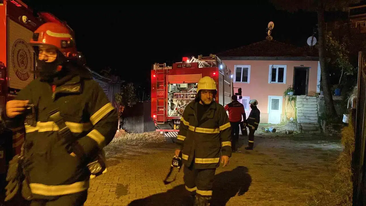 Yaşlı Bayan Yangına Uykuda Yakalandı