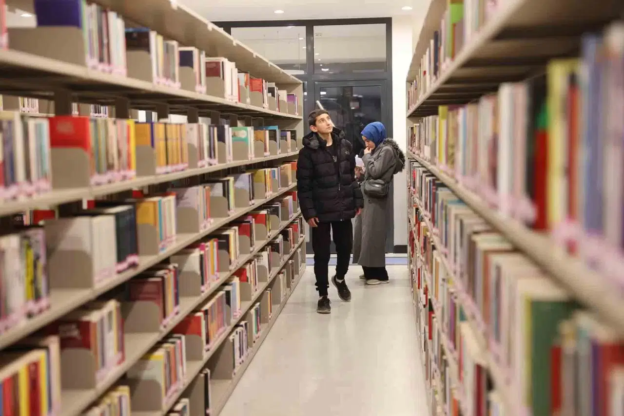 Yeni Jenerasyon Kent Kütüphanesi, Okurların ve Ders Çalışanların Buluşma Noktası Olmaya Devam Ediyor