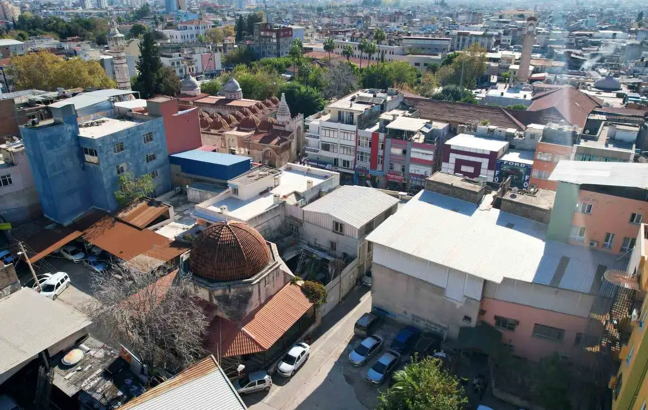 615 Yıllık Ağca Mescit Cami, Adana’nın Geçmişine Işık Tutuyor