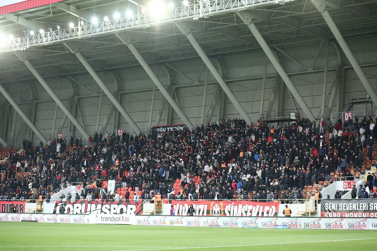 Amed SF Maçı En Çok Seyircili İkinci Maç Oldu