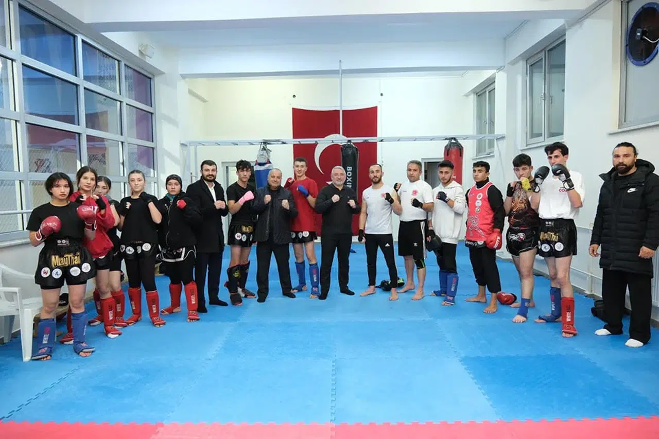 Aşgın Sporcular ile Bir Araya Geldi