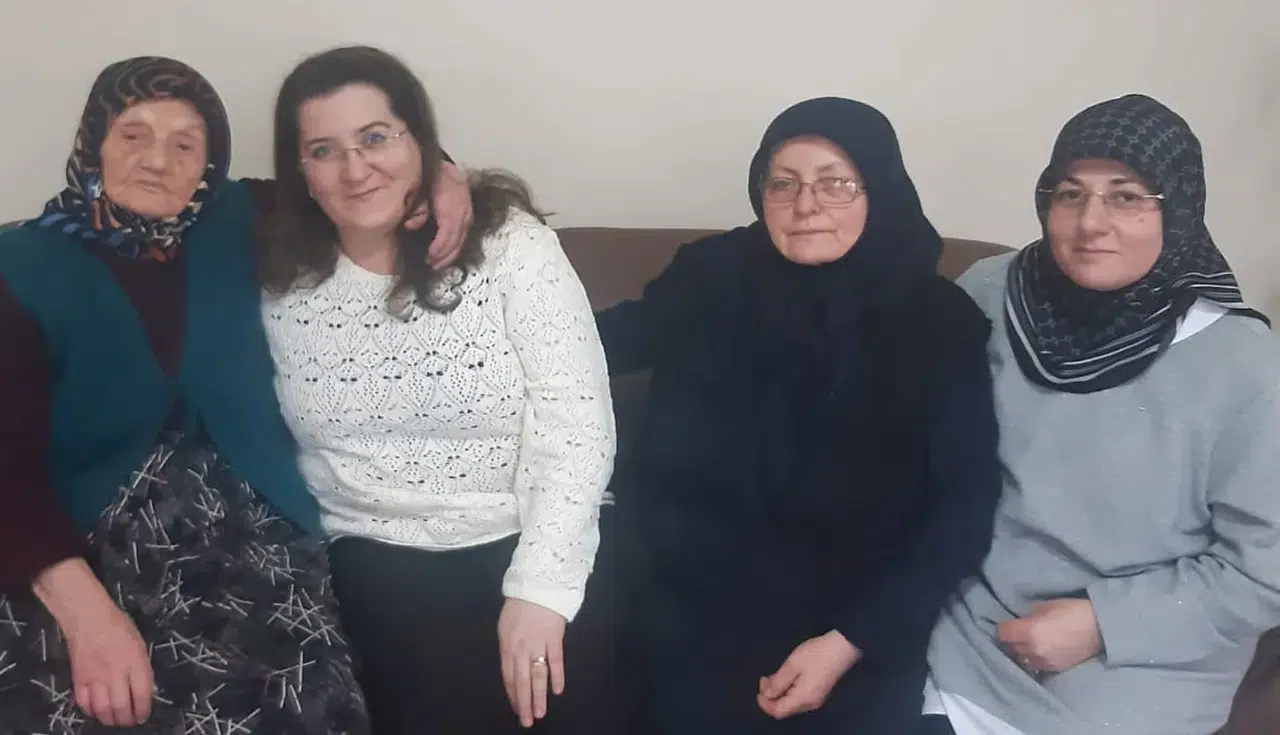 Bayat Belediyesi Ulu Çınarların Yanında