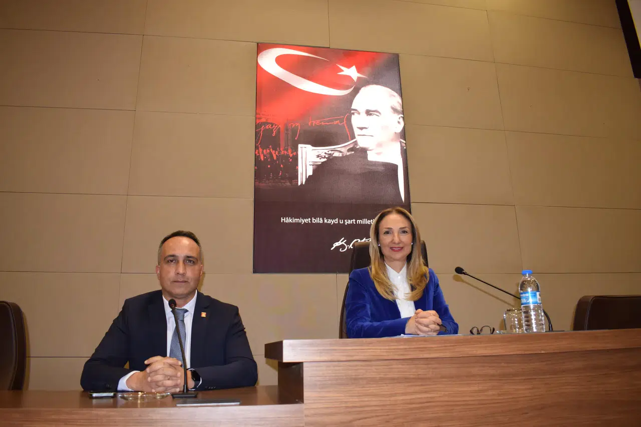 CHP, Üyeleriyle Yeni Program Hazırlıyor