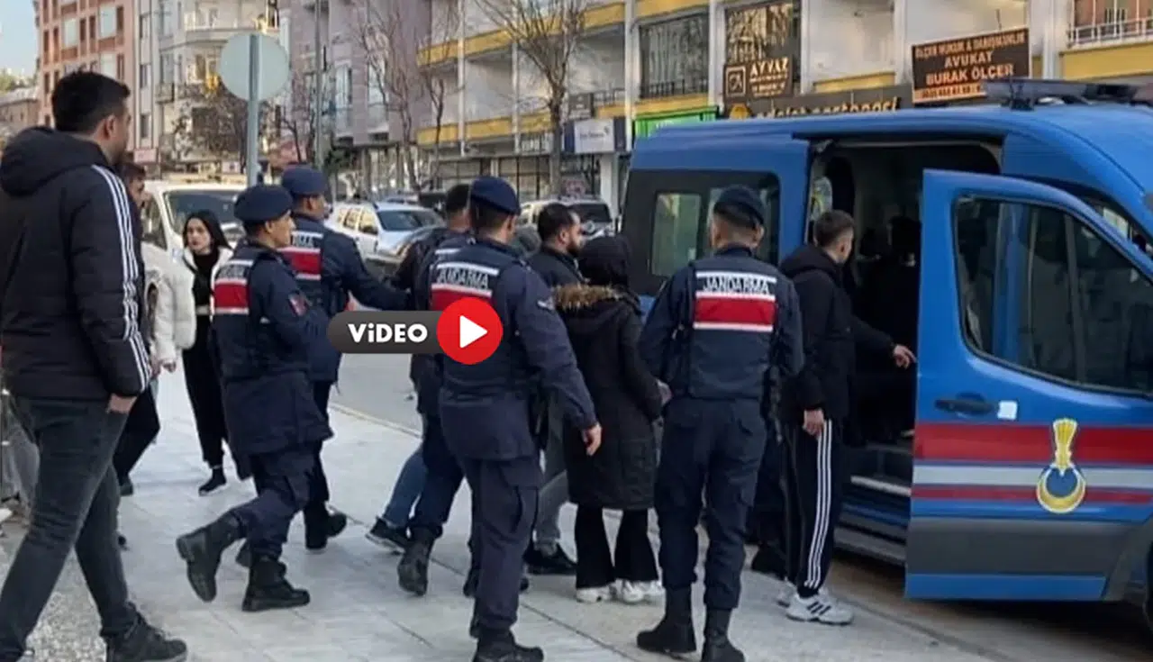 Darbettikleri Kişinin Arabasını Çalan Magandalar Tutuklandı