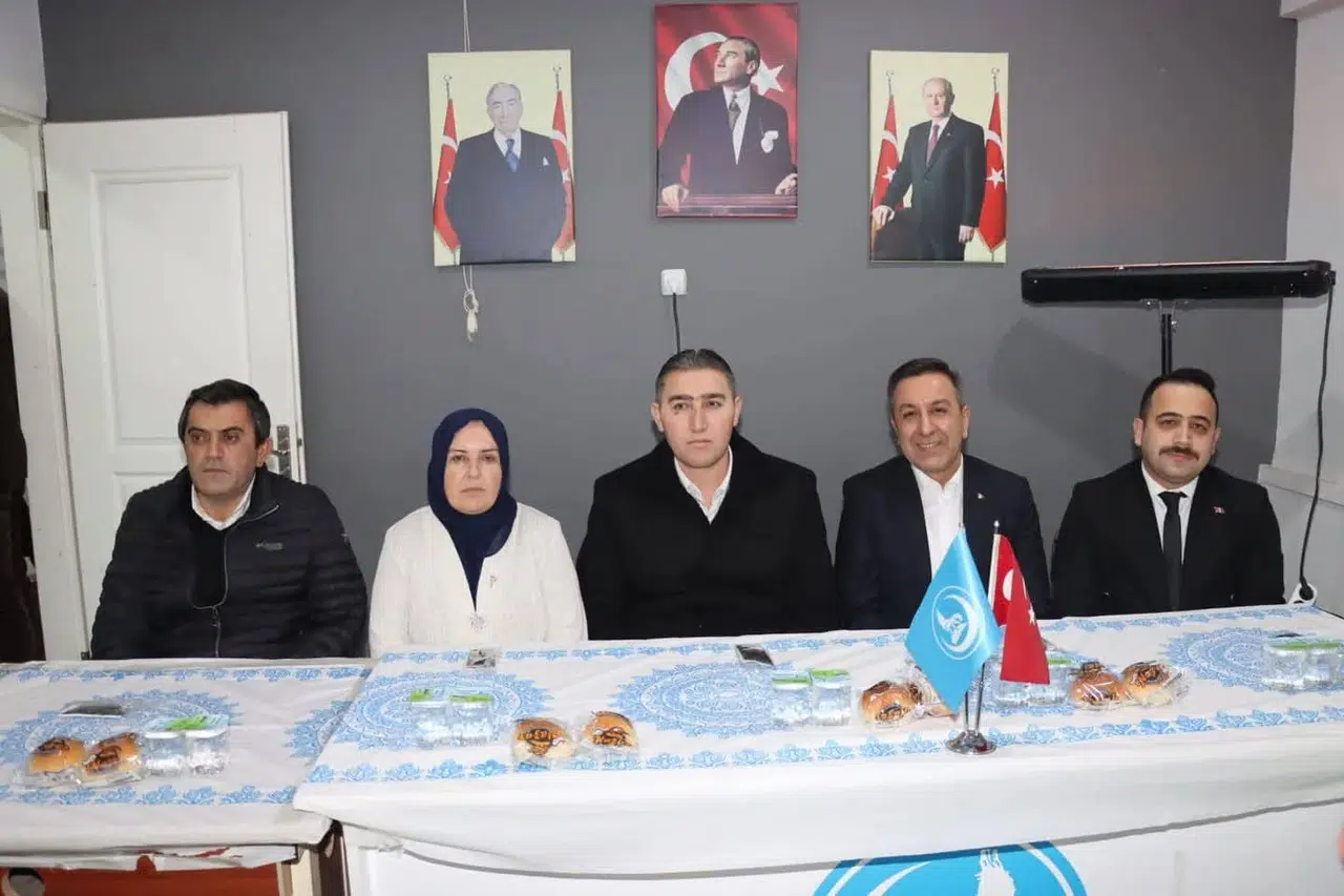 Dere, Ülkü Ocakları Programına Katıldı