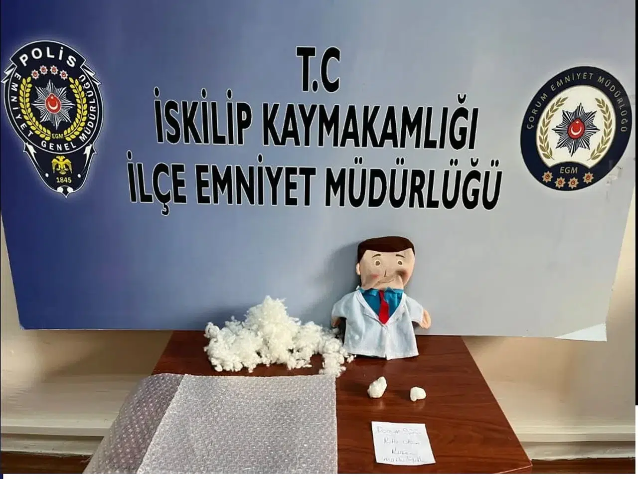 Emniyet Yakaladı, Oyuncak Bebeğin İçine Saklamışlar
