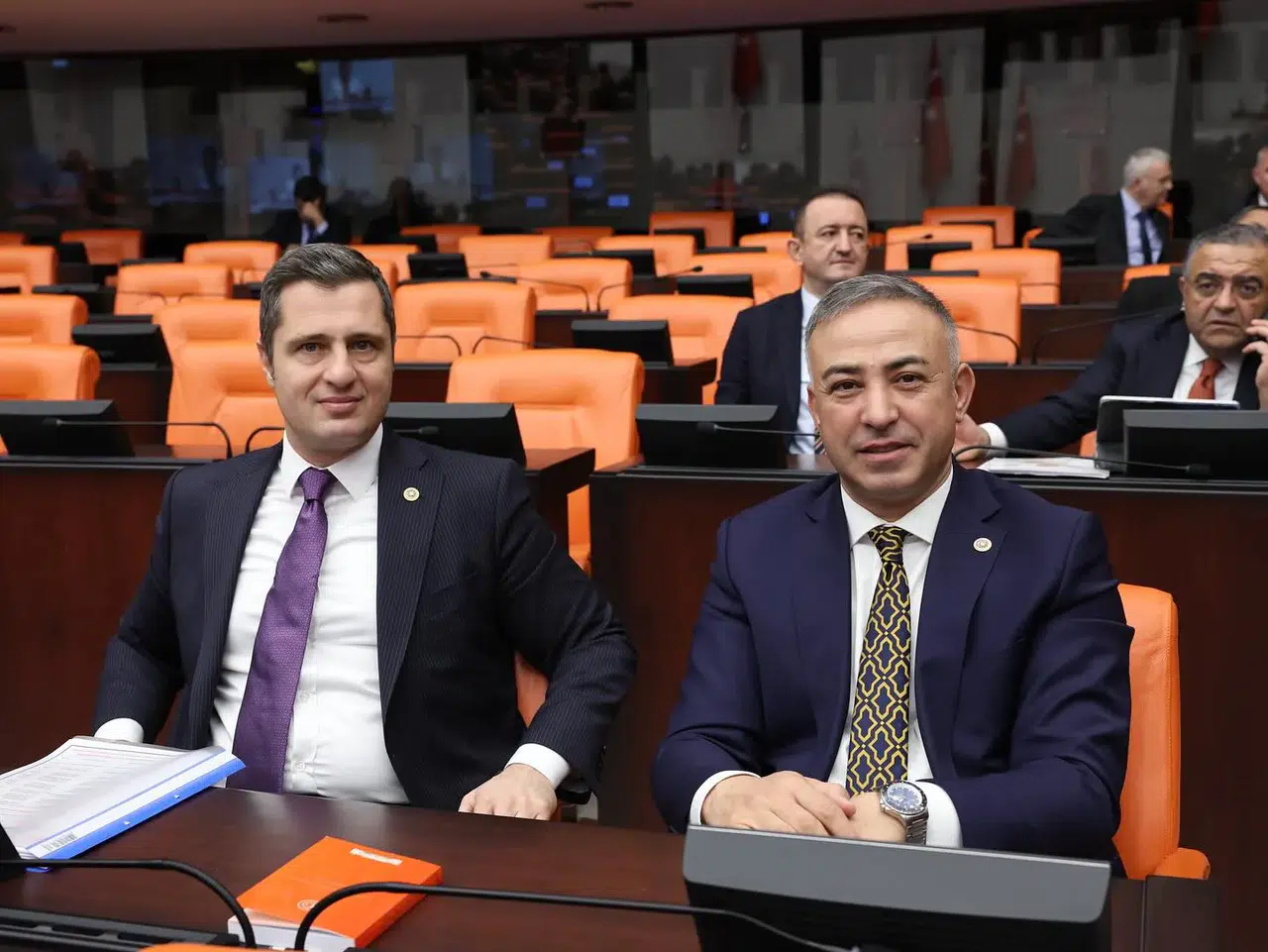 ‘Kınıyorum ve Halkımıza Şikayet Ediyorum’