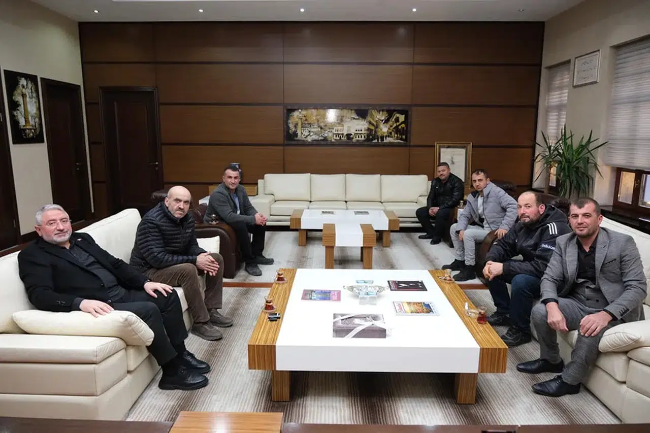 Yeni Mahallenin Sakinlerinden Teşekkür