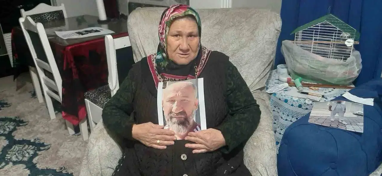 Artvin’de  Gözü Yaşlı Anne 43 Gündür Kayıp Oğlunun Konuta Dönmesini Bekliyor