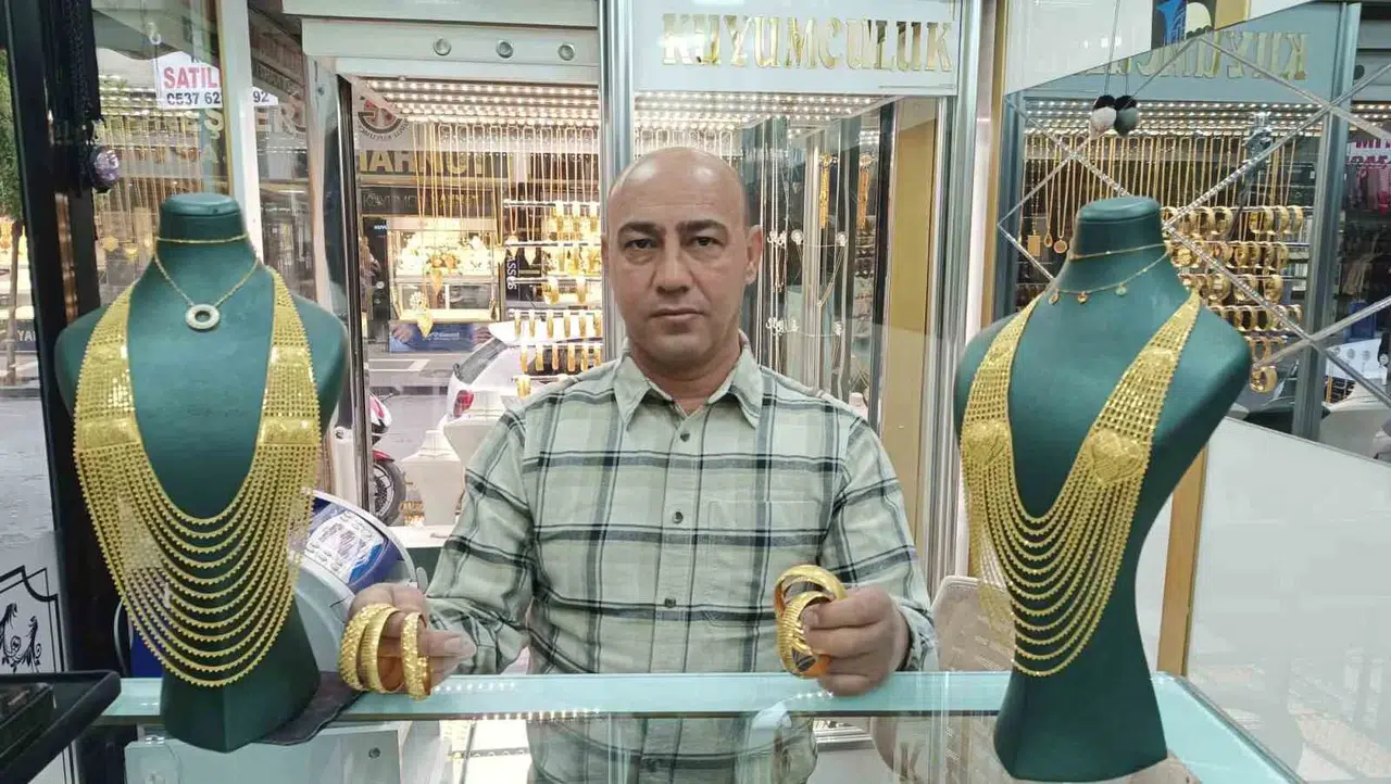 Batmanlı Kuyumculardan Düzmece Altın Uyarısı