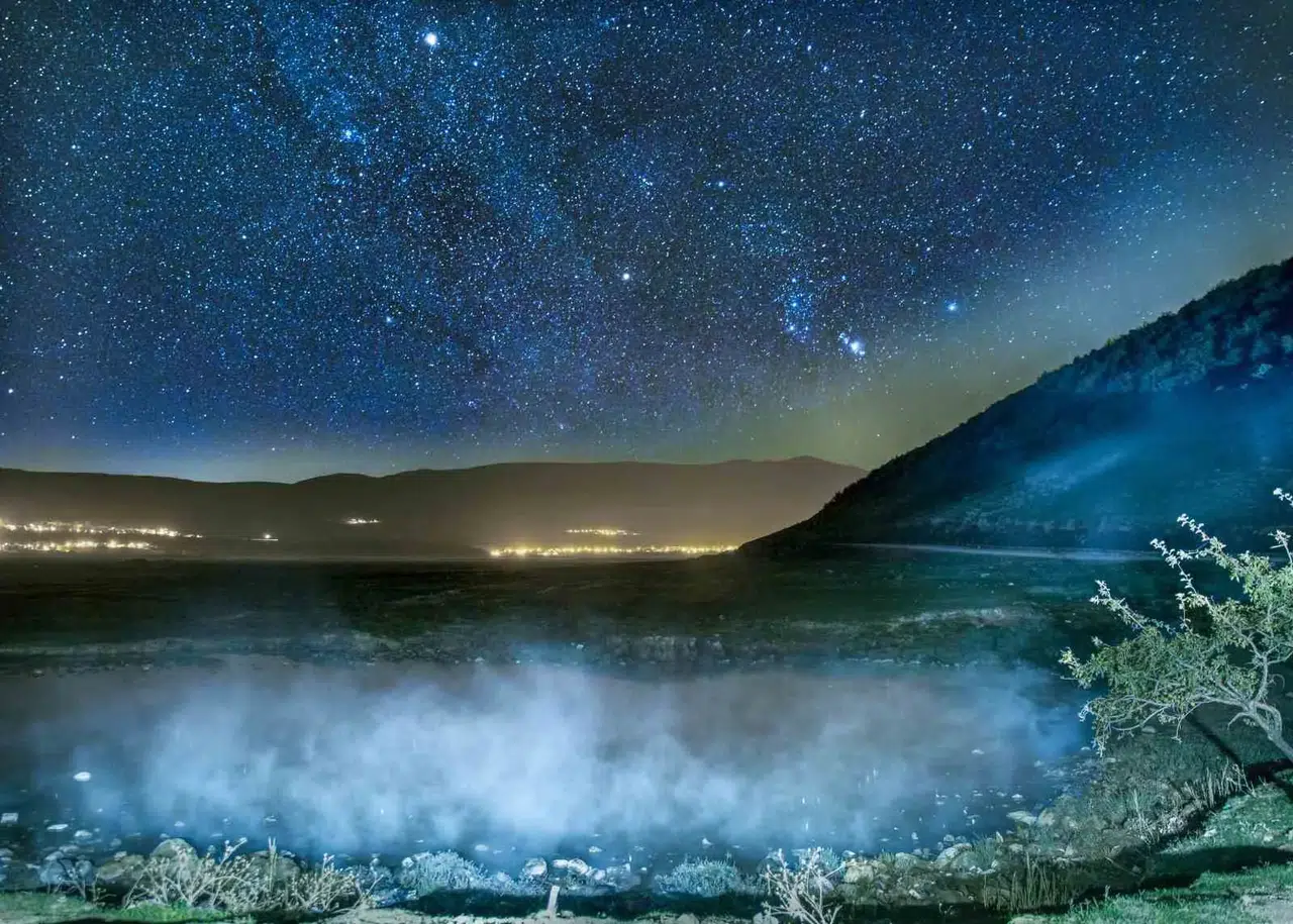 Bitlis Kaplıcalarının Yıldızlarla Buluşması Göz Kamaştırıyor