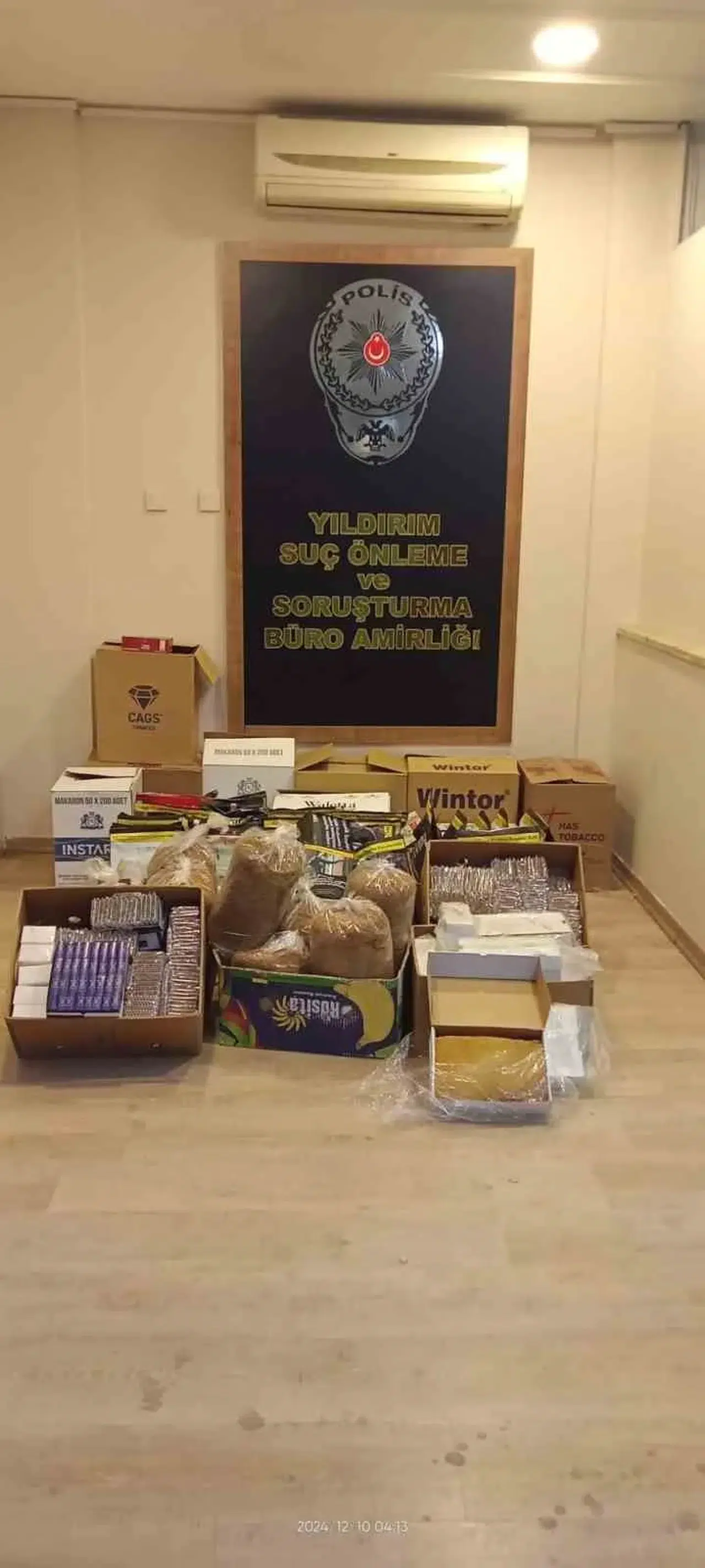 Bursa’da Şoförünün Kaçtığı Arabadan 84 Kilo Kaçak Tütün Çıktı