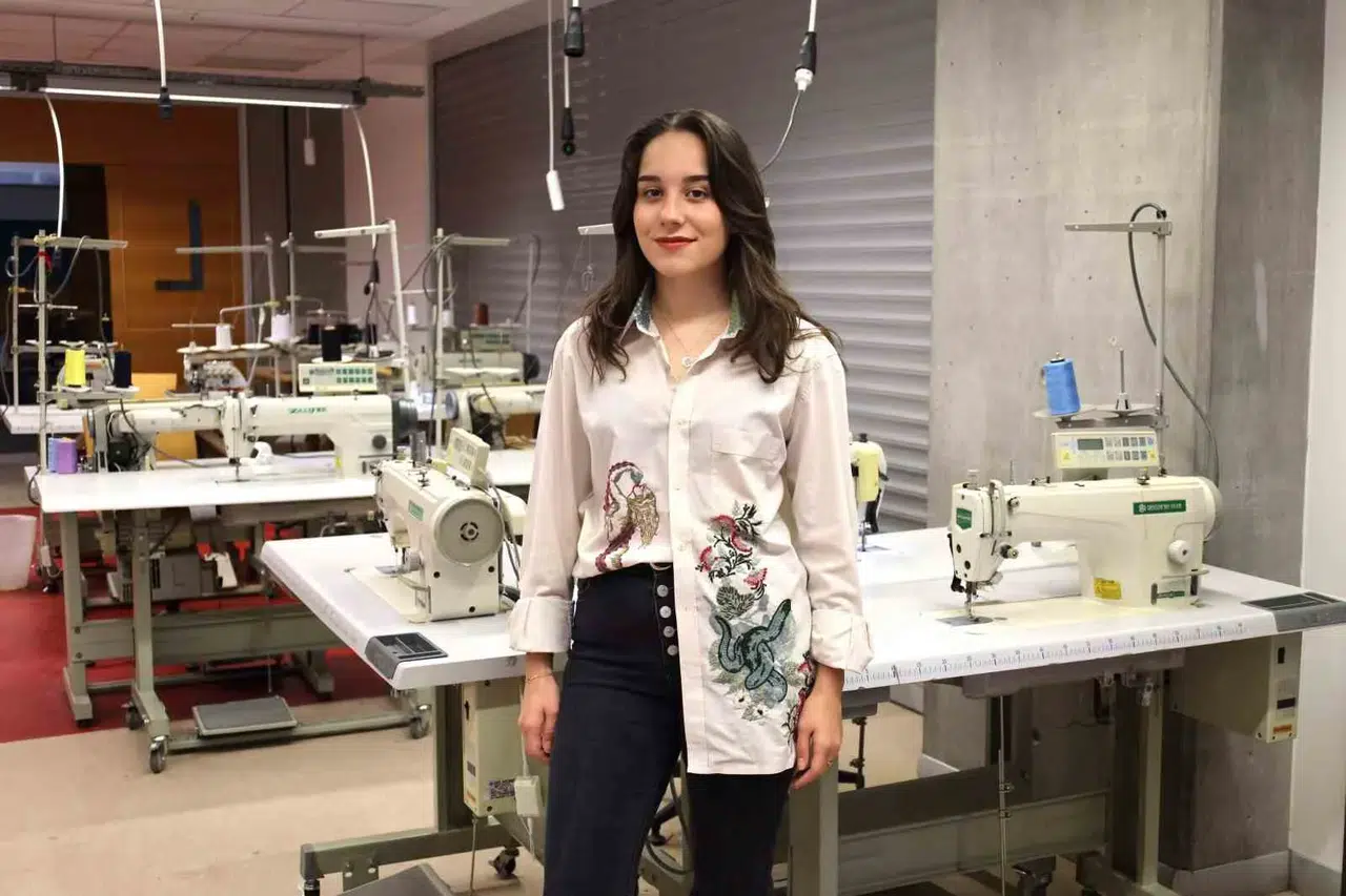 Can Dostlara Atık Kumaşlardan Fular ve Tasma