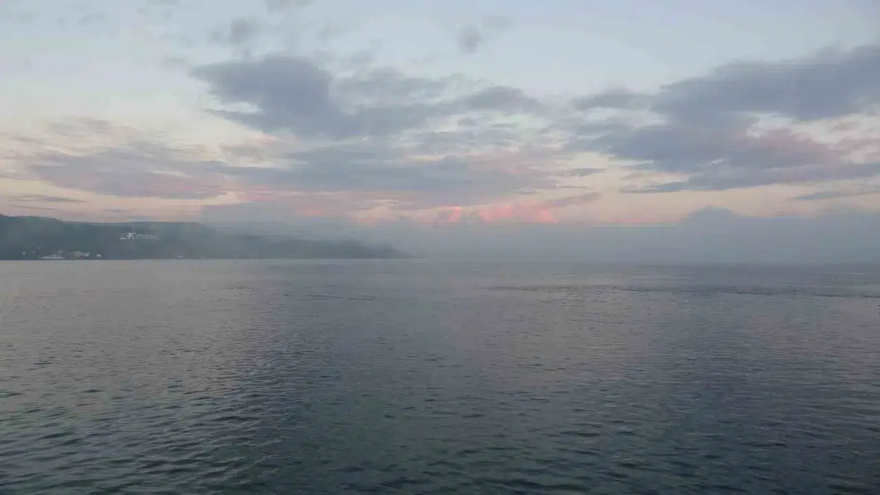 Çanakkale Boğazı Sis Nedeniyle Transit Gemi Geçişlerine Kapatıldı