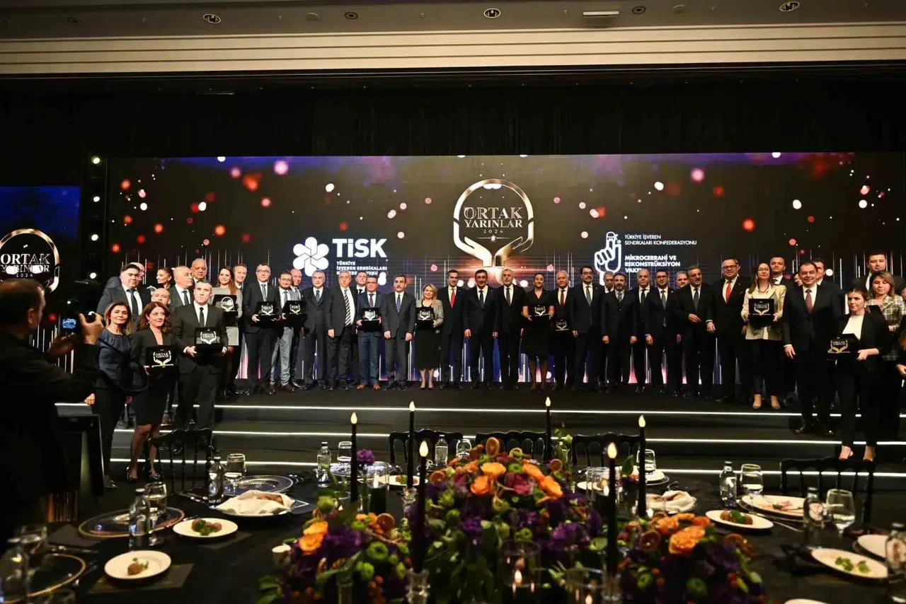 Cumhurbaşkanı Yardımcısı Yılmaz: "Tek Haneli Sayılara Ulaşıncaya Kadar Bütün İmkanlarımızla Kararlı Halde Enflasyonla Uğraşımızı Sürdüreceğiz"