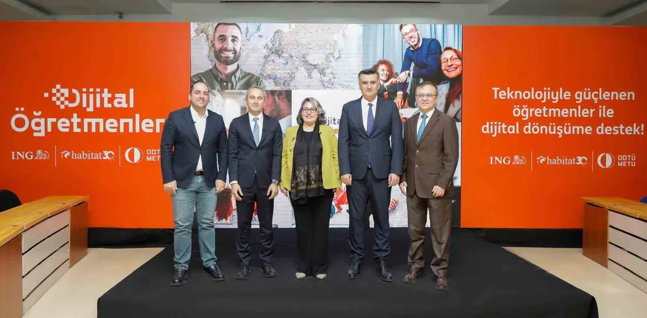 Dijital Öğretmenler Projesiyle Teknoloji ile Güçlenen Öğretmenlerle Dijital Dönüşüme Dayanak