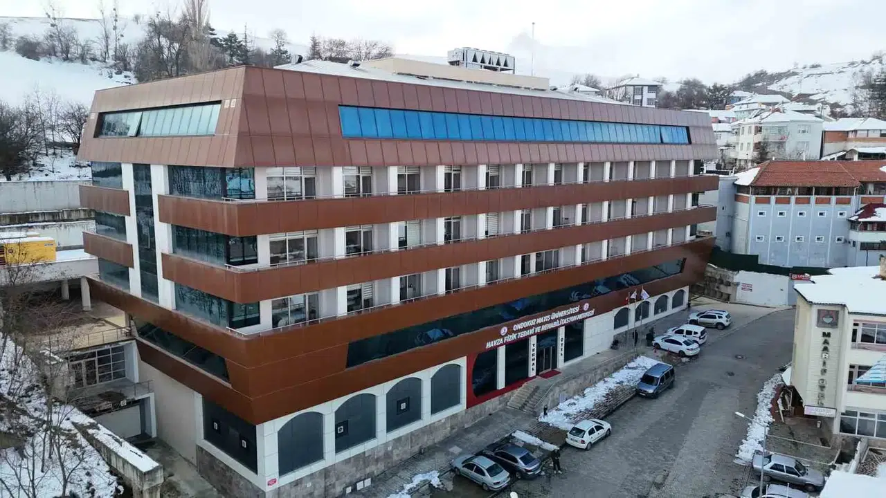 Fizikî ve Nörolojik Hastaların Umudu Olan Merkez Şifa Dağıtıyor