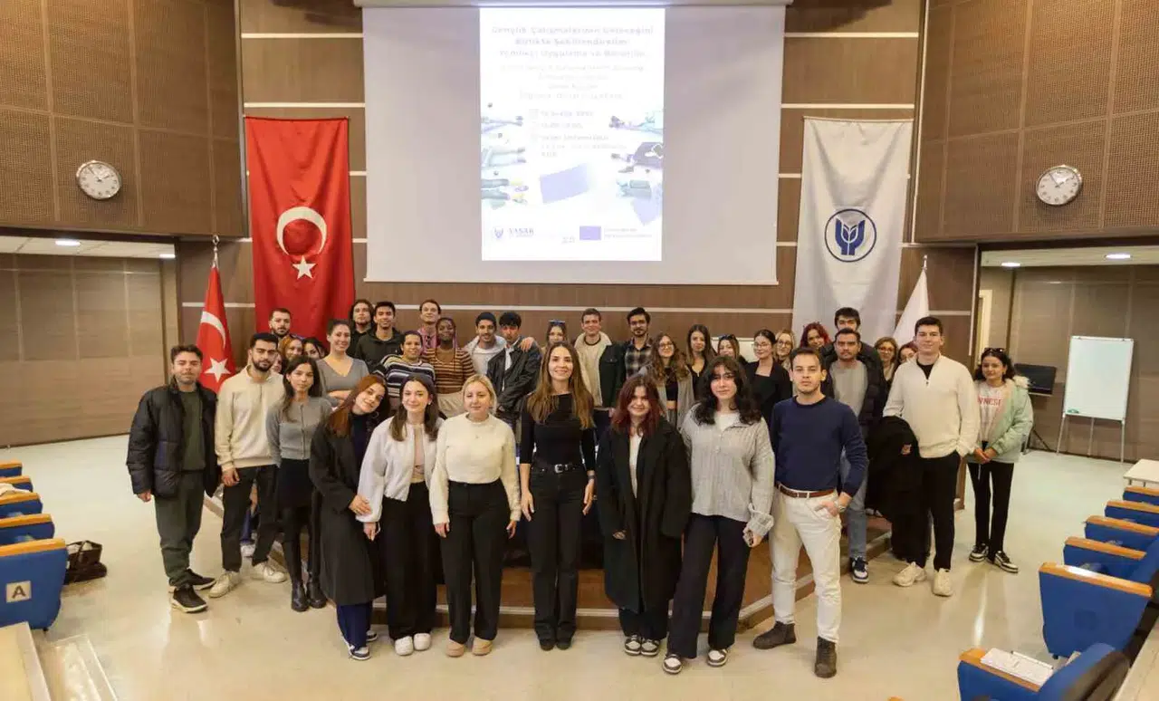 Gençlere AB’den Dijital Dönüşüm Takviyesi