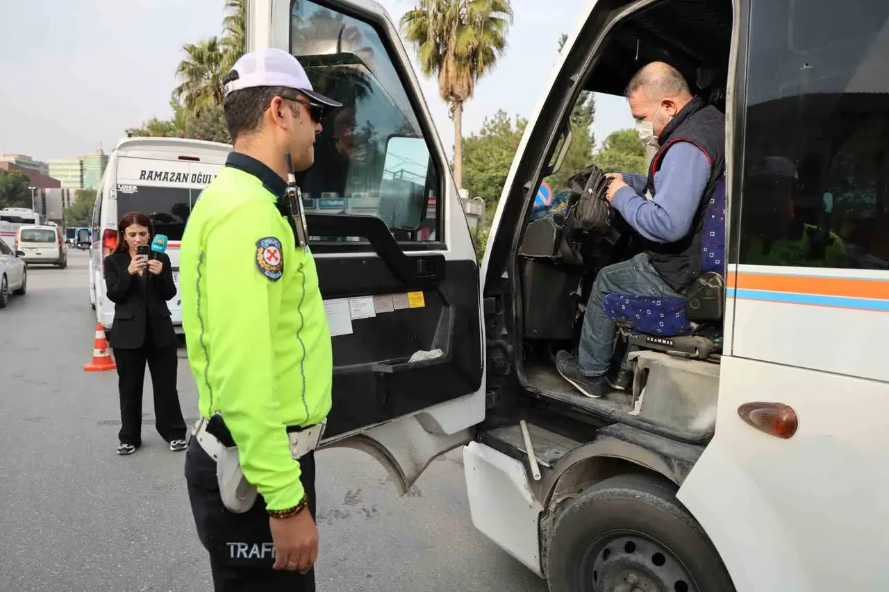 Gereksiz Korna Çaldığı İçin Ceza Kesilen Şoför Sıkıntıdan Çıktı: “Bu Trafikte Korna Gerekli Ki Çalıyoruz”