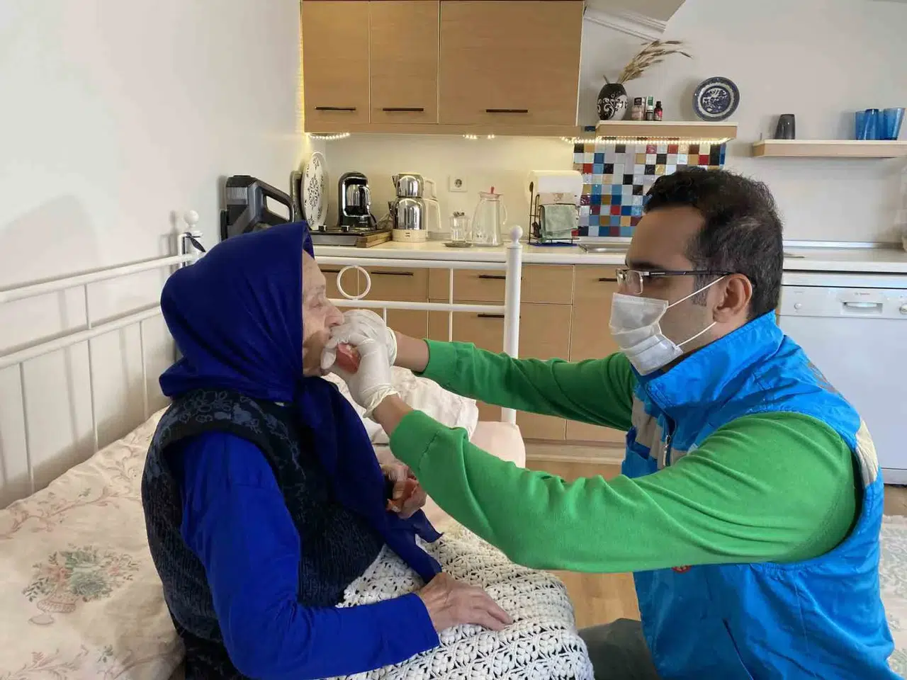 Hastaneye Gidemeyecek Hastalara ’Evde Ağız ve Diş Sıhhati Hizmeti’