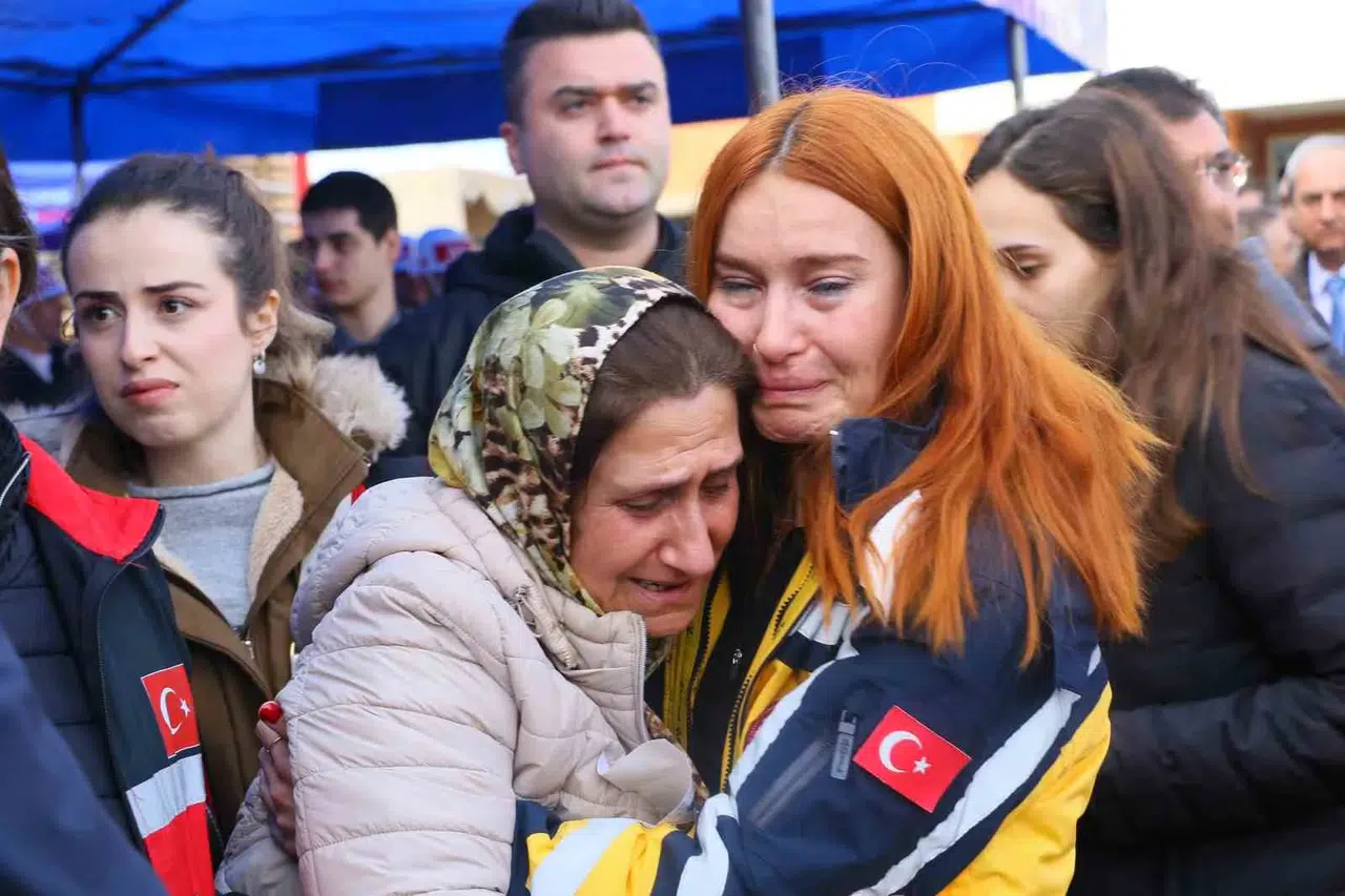 Helikopter Kazasında Hayatını Kaybeden 3 Kişi İçin Merasim Düzenlendi