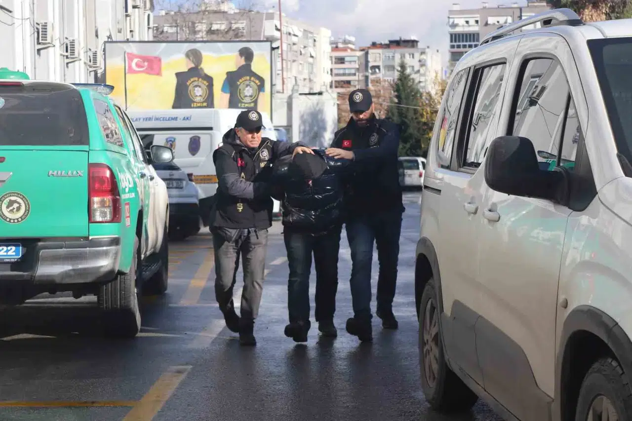 İzmir’de Duvar Kırıp Çeyiz Çalma Olayına Ait 1 Tutuklama