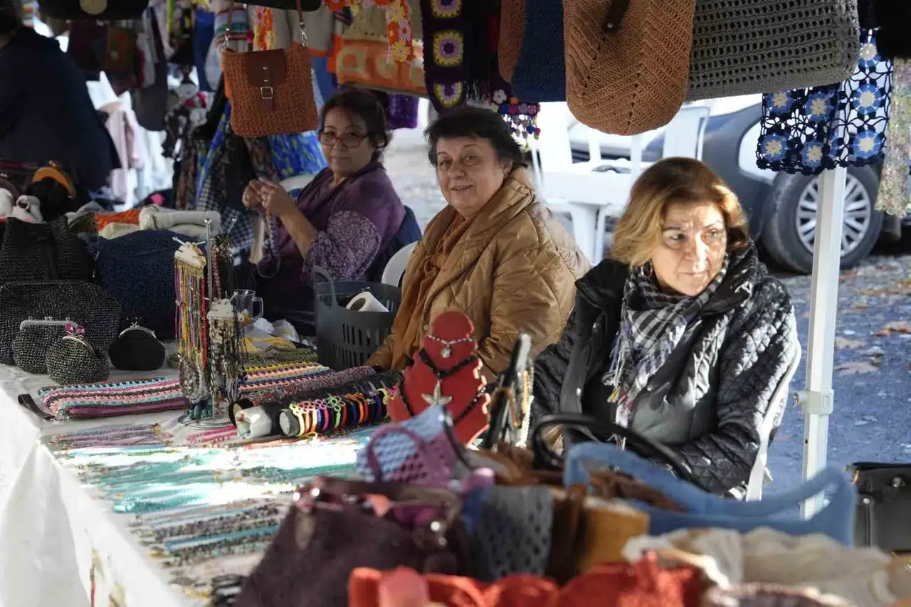 Kartal’da Yeni Yılın Işıltısı Bayan Emeğiyle Parlıyor