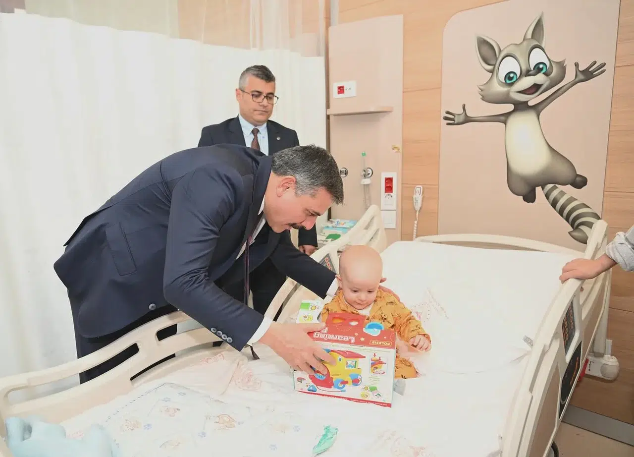 Miniklere Sürpriz Ziyaret