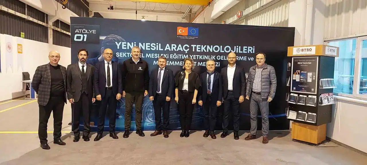 Otomotiv Bölümünde İşbirliği ve Gelecek Stratejileri Konuşuldu