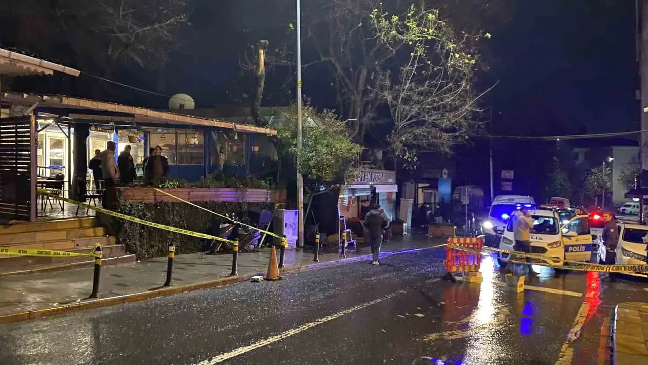Sarıyer’de Kahvehane Önünde Silahlı Hengame. 1 Yaralı