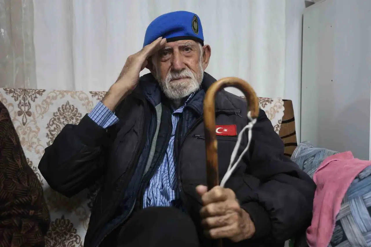 Şehit Oğlunun Anısıyla Asker Beresi Takmaya Başladı, 28 Yıldır Başından Bereyi Eksik Etmiyor