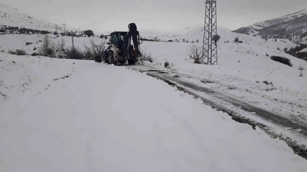 Tunceli’de Köy Yollarının Tamamı Açıldı
