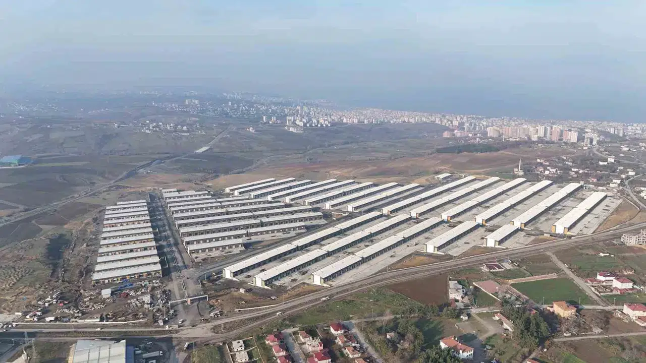 Türkiye’nin En Büyük Sanayi Dönüşümlerinden Birinde Dükkan Teslimleri Başlıyor