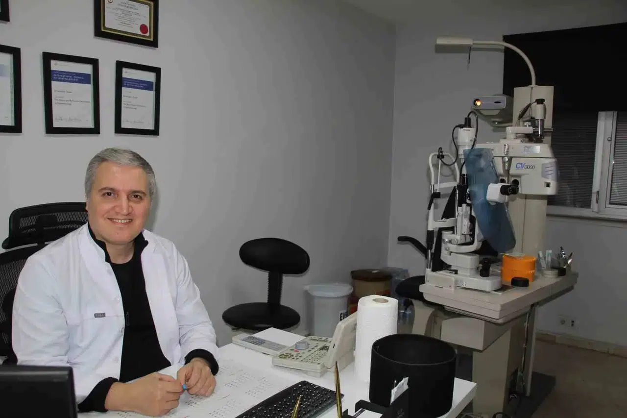 Uzmanından Korkutan İhtar: "25 Yıl İçerisinde Dünya Nüfusunun Yarısı Miyop Olabilir"