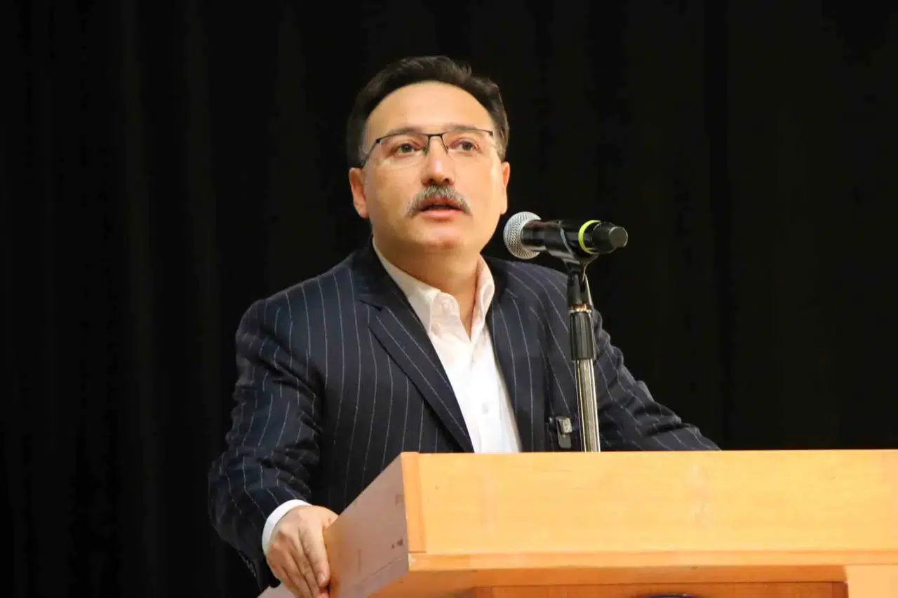 Vali Çiçek: "Çocuklarımızın Tek Bağımlılığı Vatan, Millet, Bayrak Sevgisi Olacak"